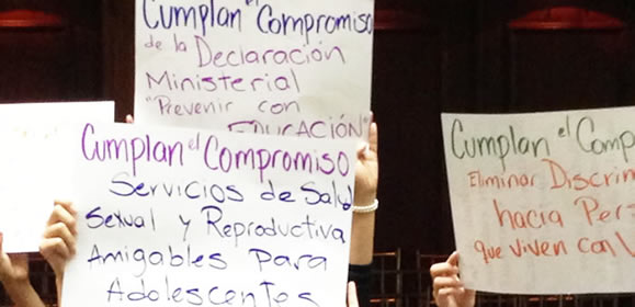 ONG Protestan en la AN