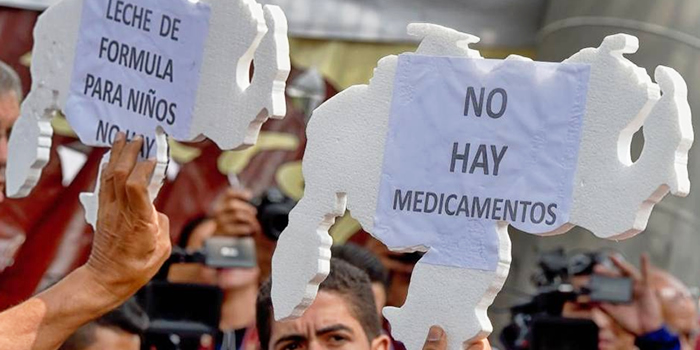 Escasez de fórmulas lácteas y de medicinas en Venezuela